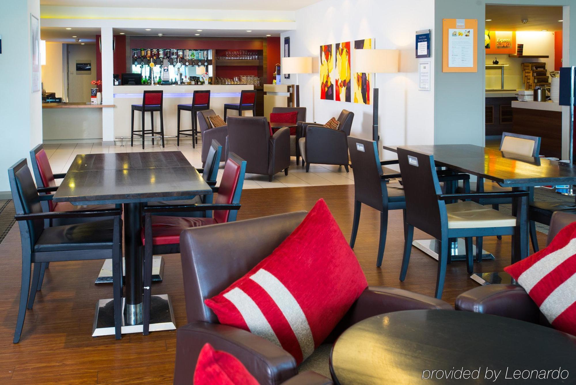 Express Leeds Centre By Ihg Hotel 3*