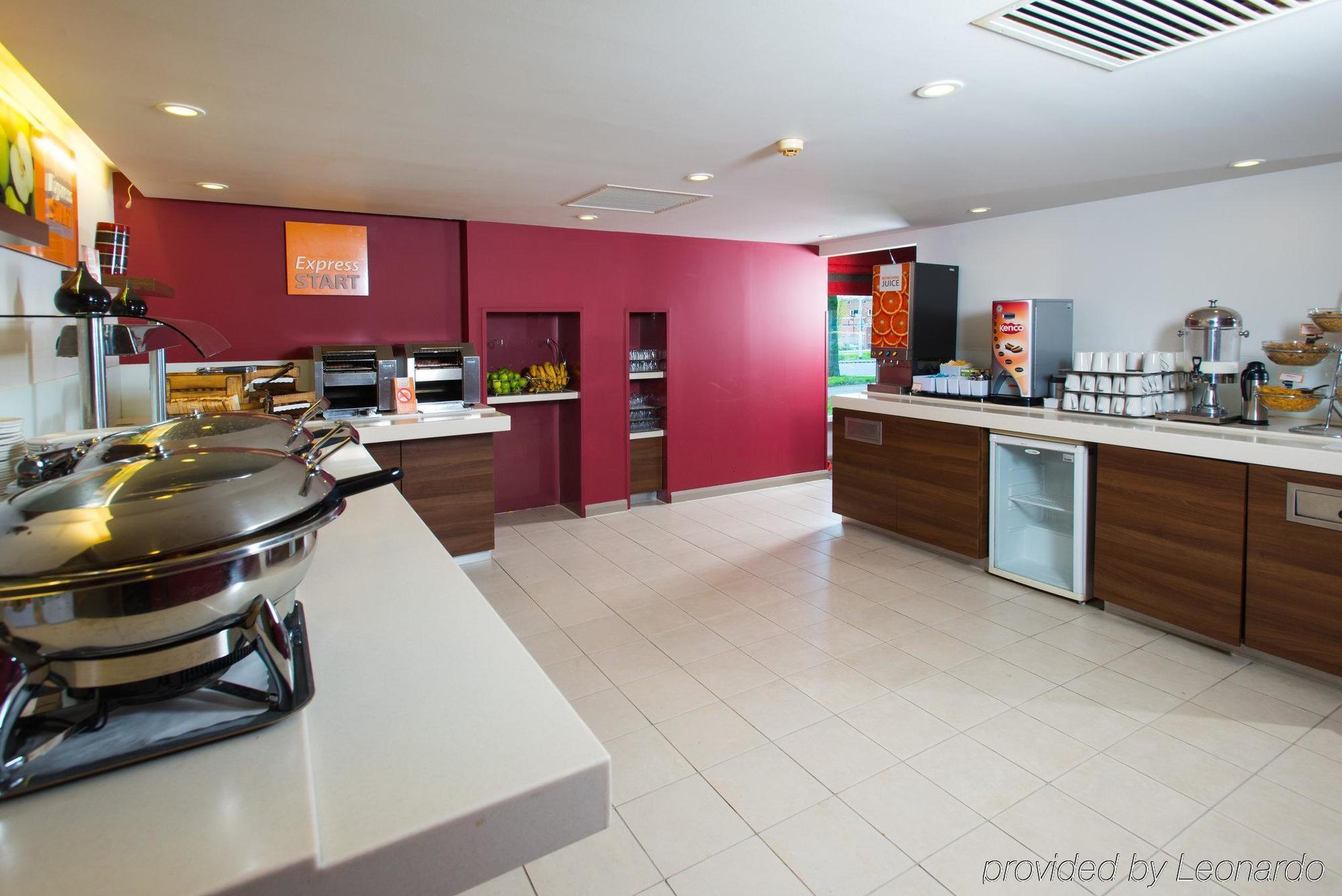 Express Leeds Centre By Ihg 3*