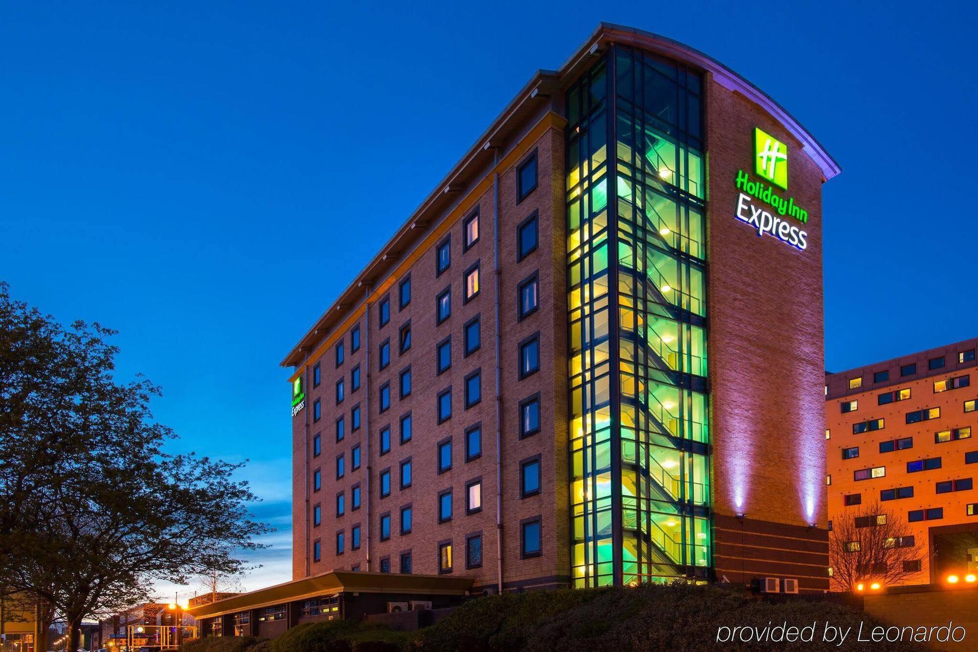 Express Leeds Centre By Ihg 3*